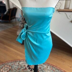 Saints+ secrets silky side cutout strapless short dress SZ M